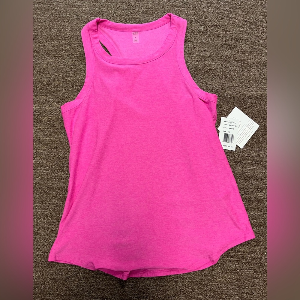 NWT Beyond Yoga Featherweight Rebalance Tank M Medium Pink Hype Heather